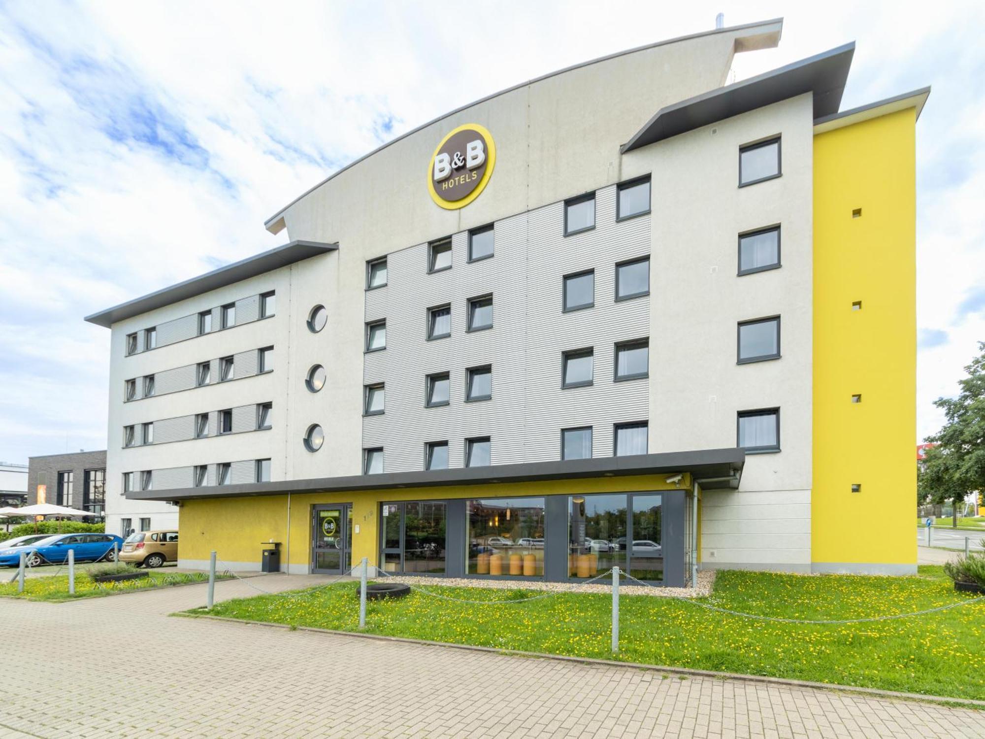 B&B Hotel Oberhausen Am Centro Exterior photo