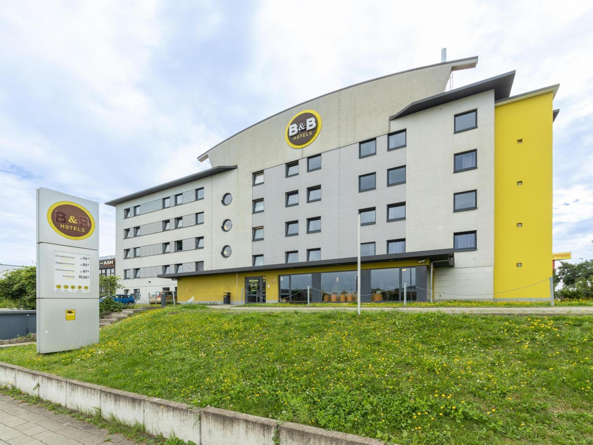 B&B Hotel Oberhausen Am Centro Exterior photo